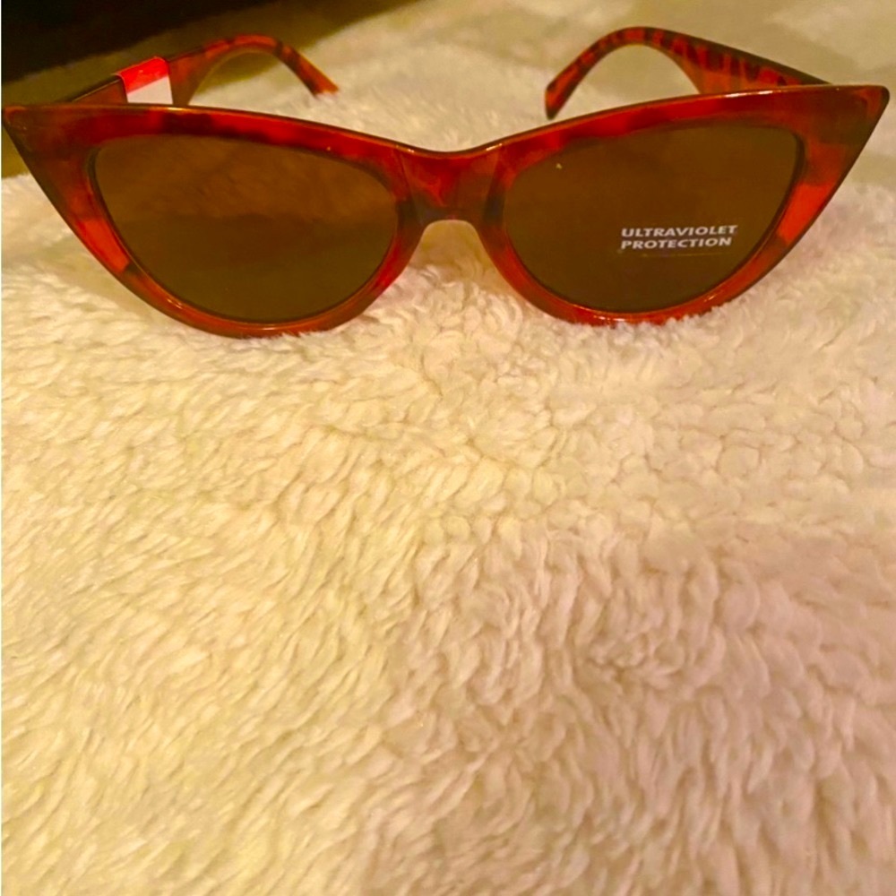 NEW TORTOISE COLOR SUNGLASSES
